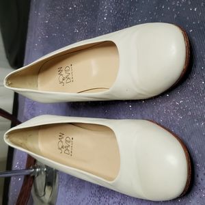 Joan & David couture beige shoes